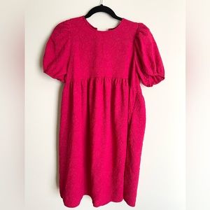 Barbie- pink dress puffed sleeve